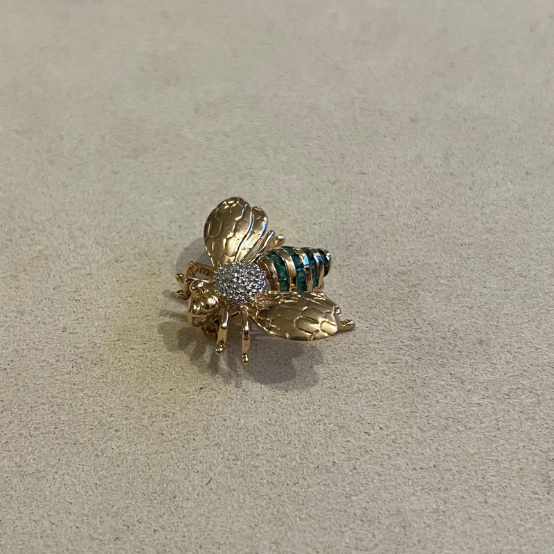 Bee Brooch Diamonds Emerald Yellow Gold